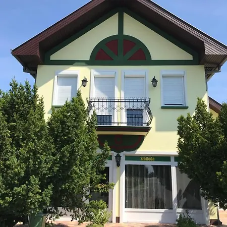 Koroes Hotel